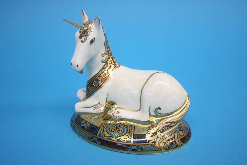 Royal Crown Derby paperweight, Mythical Unicorn, 409/1750, 2005, gold stopper, with box and Royal - Image 2 of 8