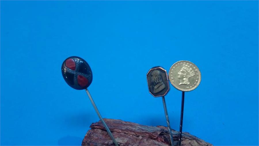 A selection of stick pins, including a 22ct coin etc. - Image 3 of 3