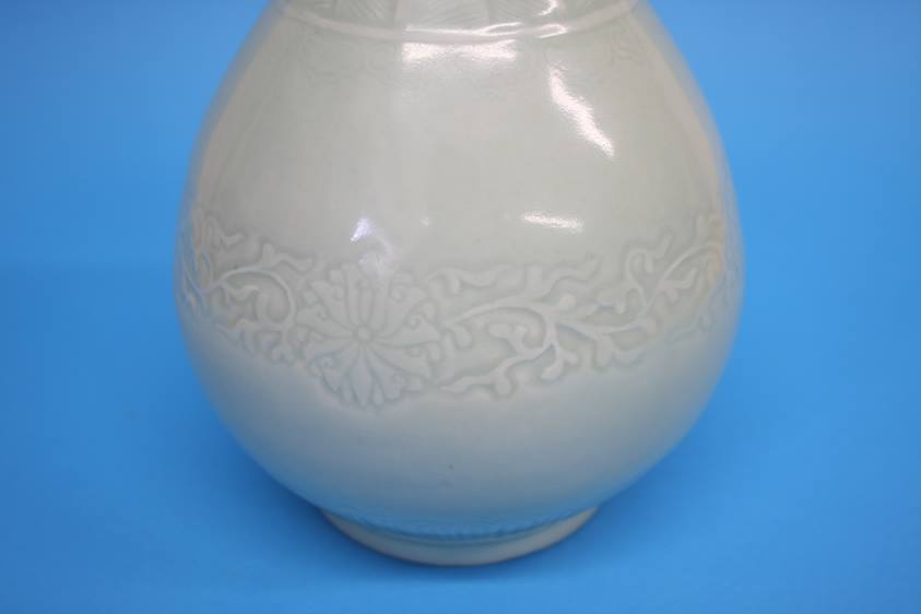 Large Celadon bottle vase, engraved with foliage, seal mark to base, 35cm Height - Image 12 of 18