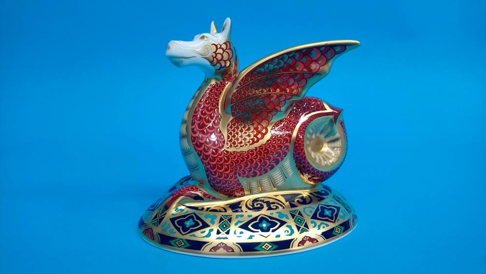 Two Royal Crown Derby paperweights; The Wessex Wyvern, 466/2000 and a Foxhound, Sinclairs, pre- - Image 9 of 10