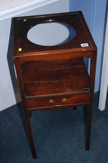 A Georgian mahogany washstand - Image 4 of 4