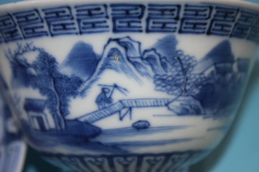 Five blue and white Chinese tea bowls and saucers - Image 7 of 11