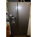 Samsung American style fridge freezer