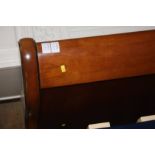 Sleigh bed