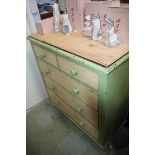 Pine chest of drawers