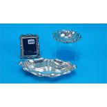 A Sheffield silver oblong dish and a bon bon dish, stamped 925. Weight 9.4oz/294.5grams and a