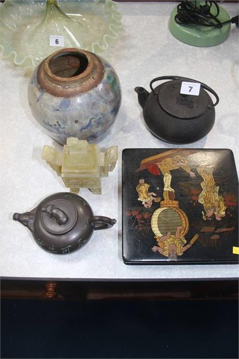 Quantity of Oriental ceramics etc.