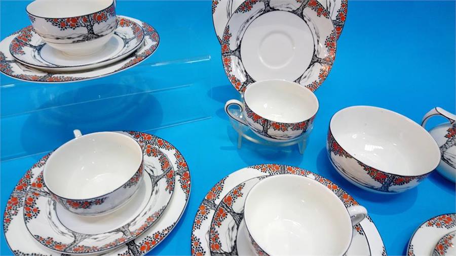 A 21 piece Crown Ducal 'Orange Tree' tea service - Image 3 of 4