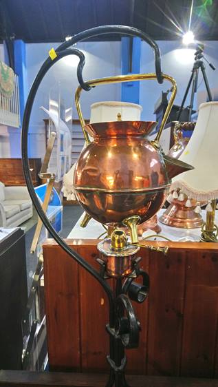 Copper spirit kettle and one other - Bild 2 aus 3