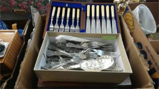Quantity of cutlery