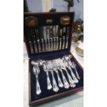 A Viner's cutlery set
