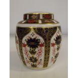 Royal Crown Derby 'Old Imari' 1128 pattern lidded