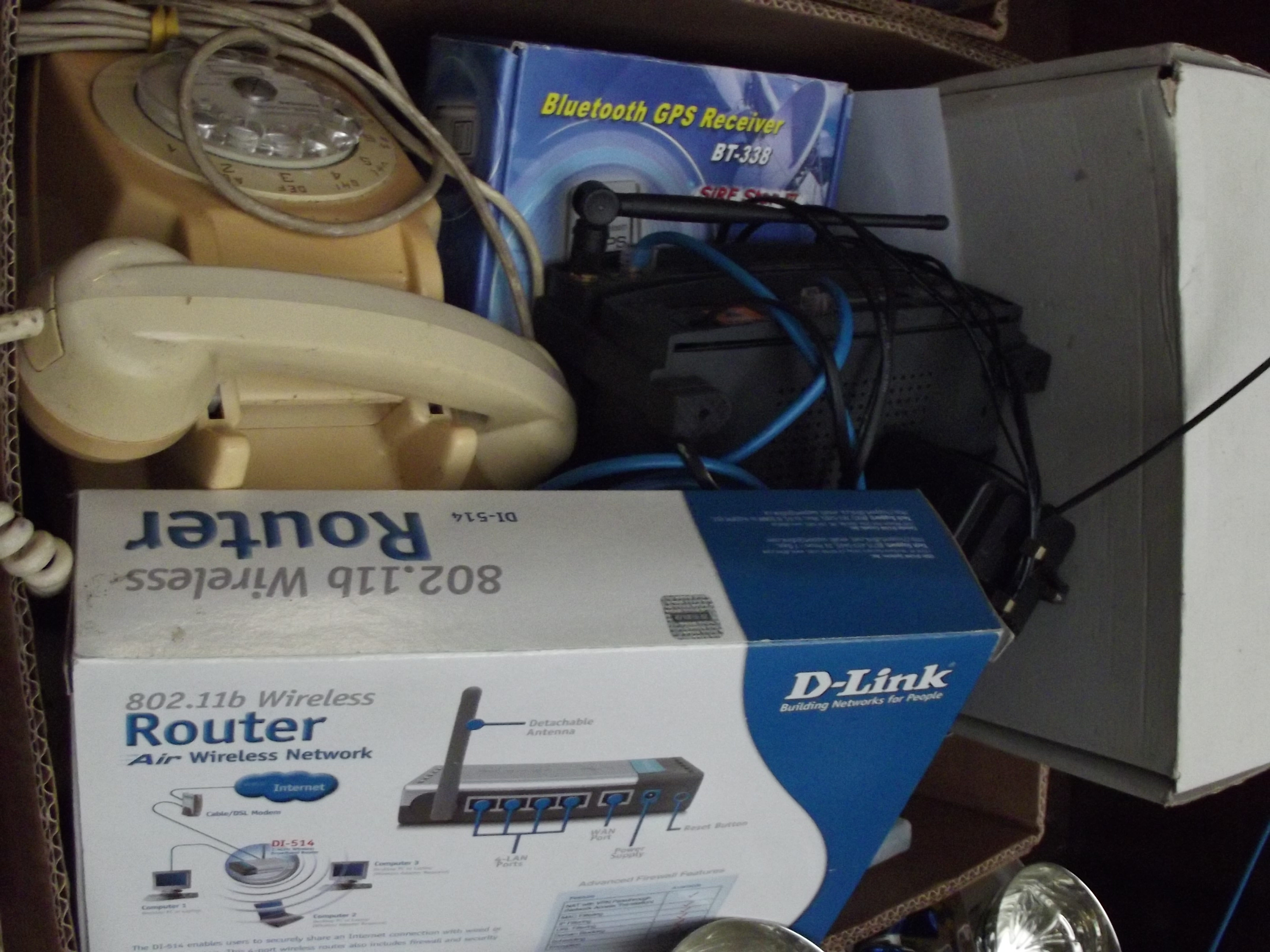 Box of electrical items