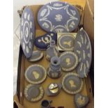 Box of wedgwood jasperware