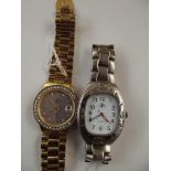 2x wristwatches