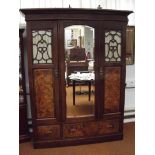 Late Victorian wardrobe in mahogany walnut veneer,