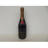1985 Moet and Chandon Brute Imperial champagne, se