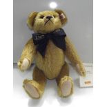 Steiff teddy bear "A million hugs" 1907 - 2007 Wit