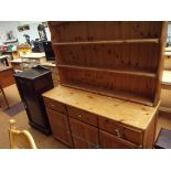 Pine dresser