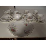 Part Queen Anne Old Country Spray tea set