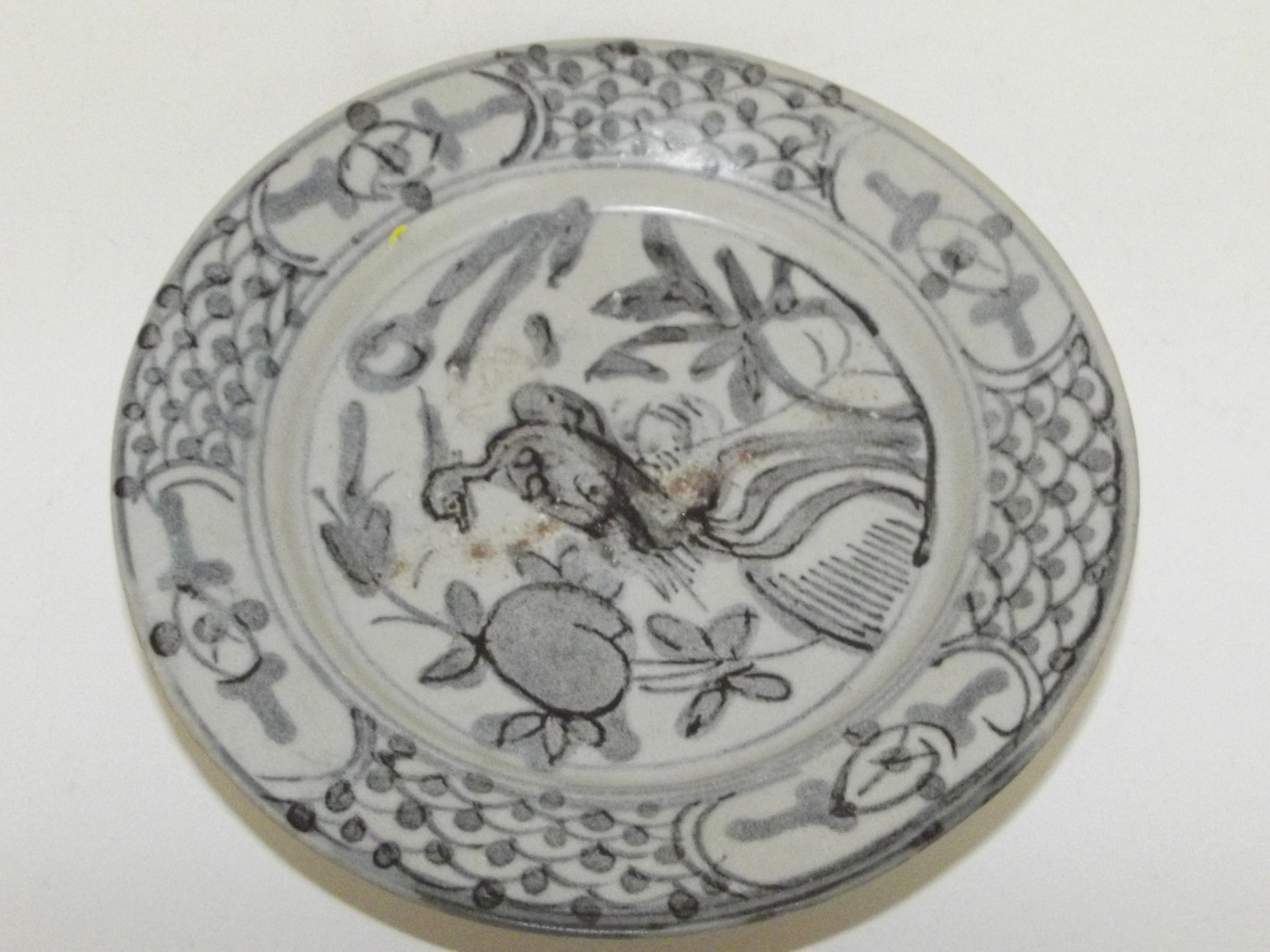 Chinese I Sin Ho shipwreck phoenix plate with tick