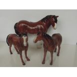 3x Ceramic horses