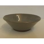 Ming/Qing shipwreck bowl with green glaze, 15th/16