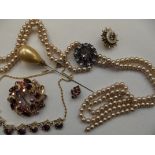Various costume jewellery to include hat pin
