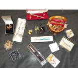 Various items to include costume jewellery, Parker