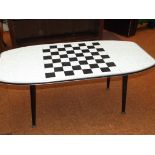 Retro chess table