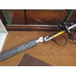 Large extendable strimmer