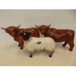 Two Cooper-craft highland bulls 18 cm together wit