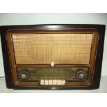 A vintage Bakelite radio by phillips 34cm