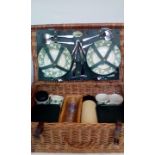 Optima wicker picnic basket complete with blankets