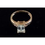 9 ct gold dress ring with large central white ston