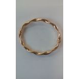 9 carat gold bangle