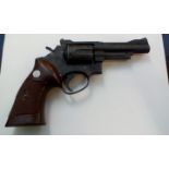Replica Magnum revolver