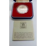 Royal Mint cased silver Jubilee Crown, weight 28 g