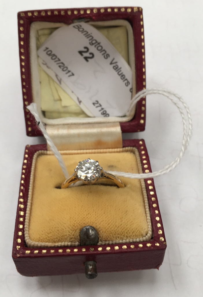 An 18ct diamond solitaire, high grade, 0.73c. Diamond spreads as 1.