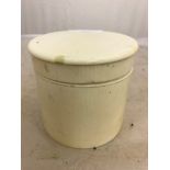 A large 19th c ivory lidded jar: H 9 cm