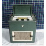 A vintage radio