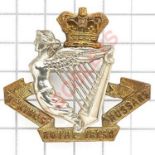8th King’s Royal Irish Hussars Victorian OR’s bi-metal cap badge circa 1896-1901.Die-stamped. (KK