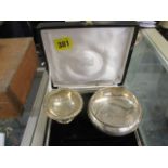 An Indian silver bowl, 4 diameter, weight 136 g, and a silver plated salt