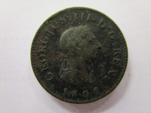 A selection of British and foreign coins to include a George III 1806 type III farthing - Image 2 of 3