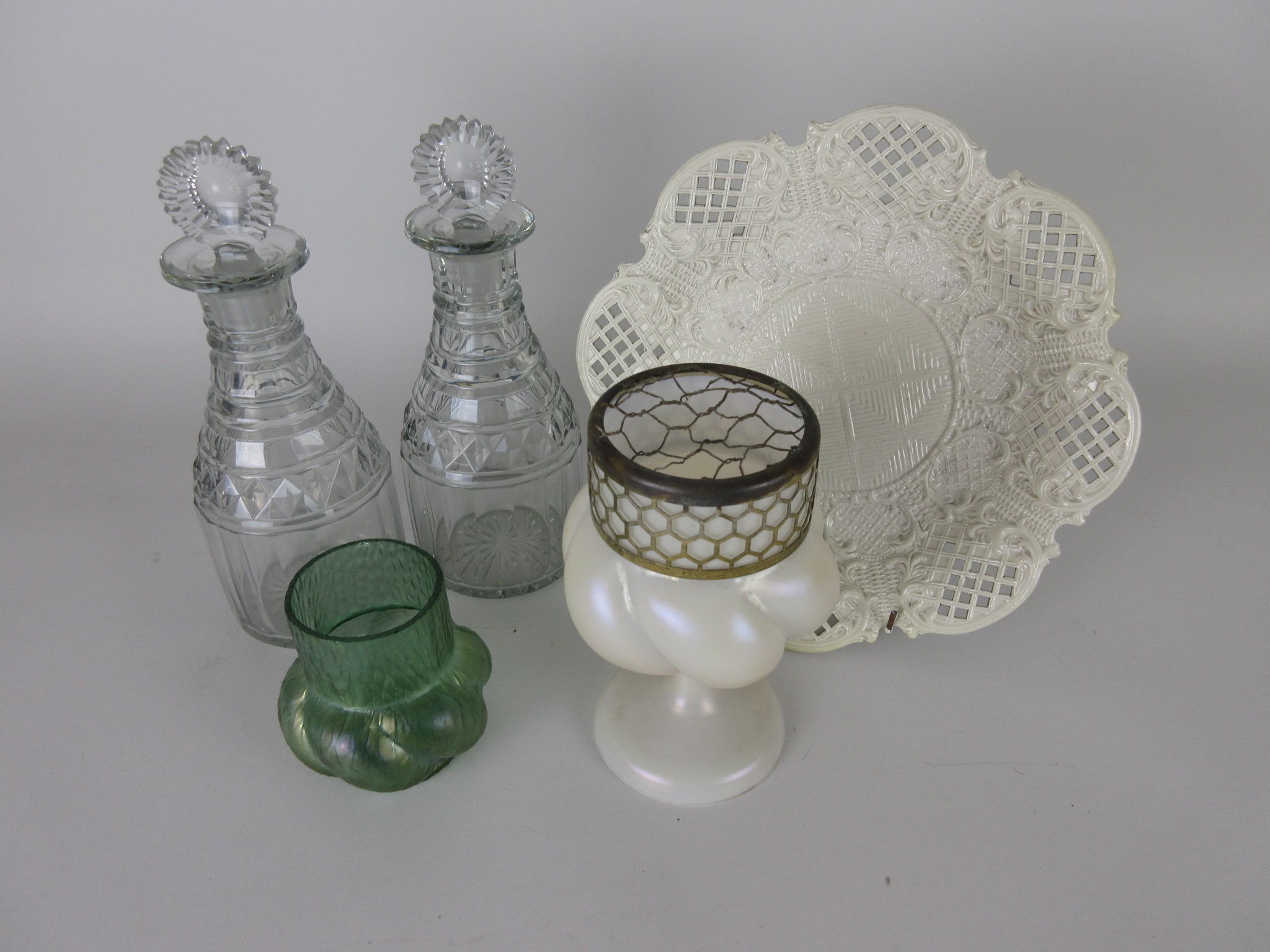 A pair of Georgian cut glass Decanters with target stoppers, 9 1/2in H (chipped rims), two - Image 3 of 3