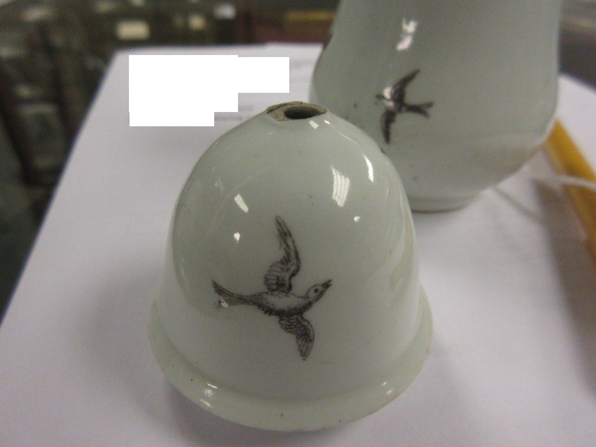 A rare Worcester Robert Hancock printed dry Mustard Pot and Cover, c 1765, of baluster form with - Image 3 of 7