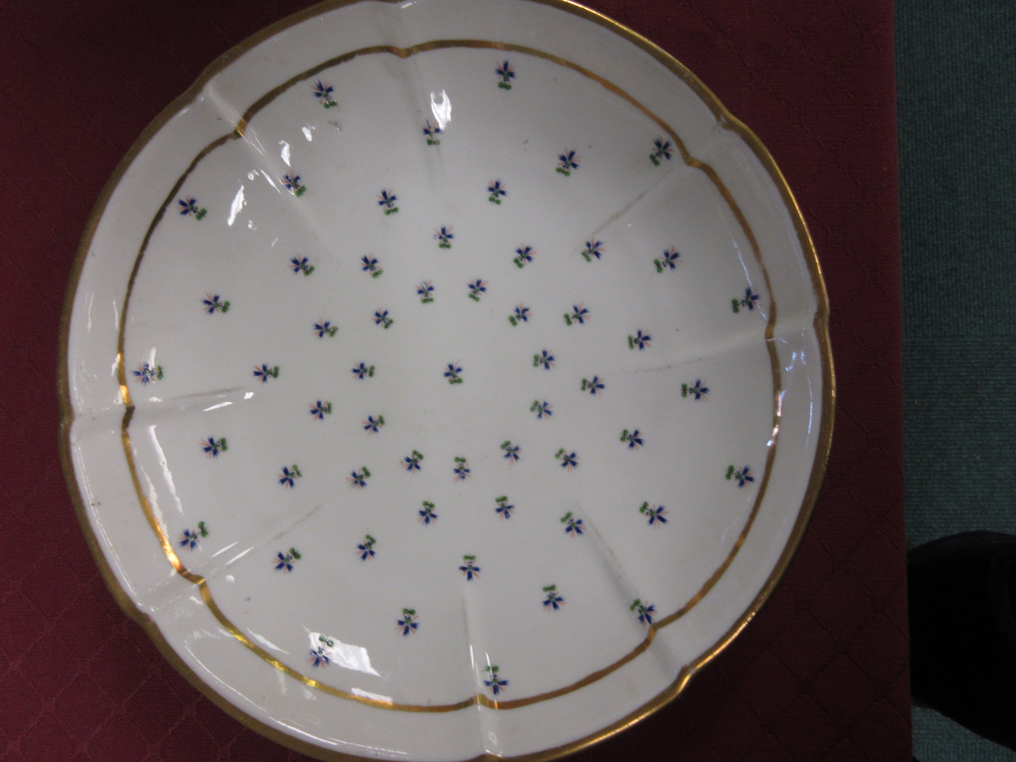 A Swansea porcelain part Dessert Service, circa 1815-1818, of cruciform shape and decorated with - Image 7 of 12