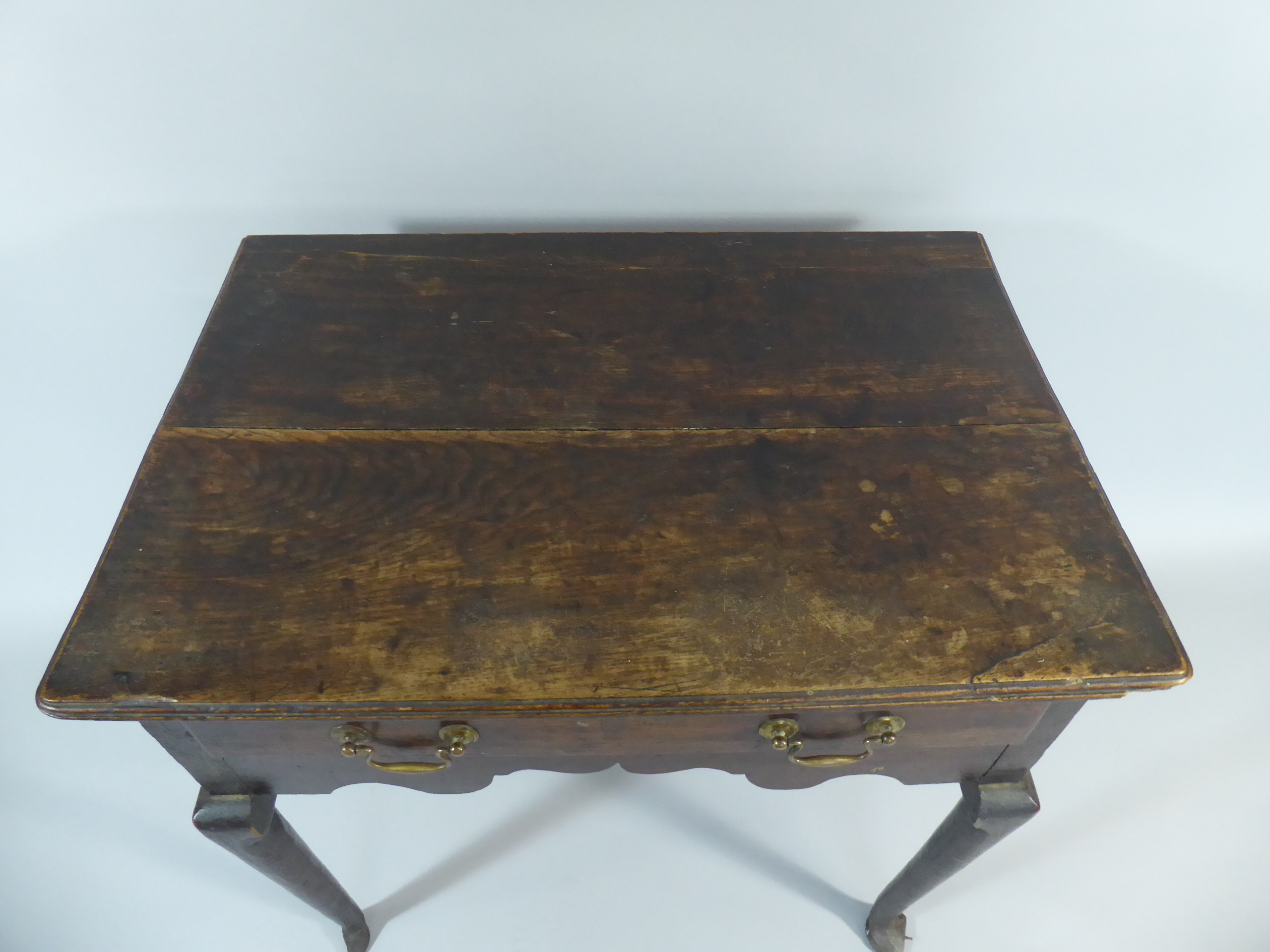 A 19th Century Oak Side Table with Single Drawer on Cabriole Legs. - Image 7 of 7