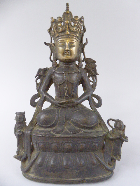 A Nice Quality Oriental Bronze Figure of a Seated Buddha on a Lotus Throne with Two Small