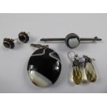 Miscellaneous Earrings, including a pair of antique garnet earrings, gut glass earrings and two